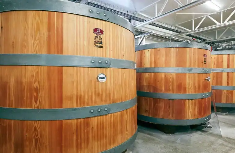 龜田蒸餾所木製發酵槽
